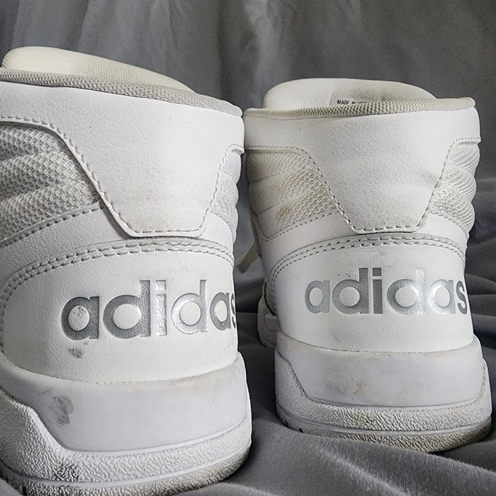 Adidas hightops - Picture 5 of 8